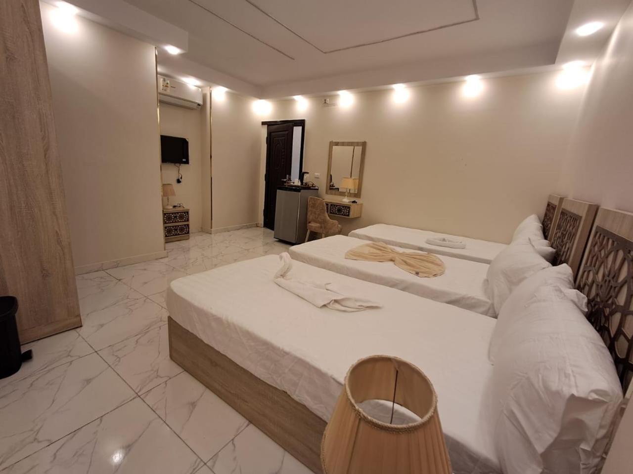 Pyramids East Inn Kafrat al Jabal Ngoại thất bức ảnh