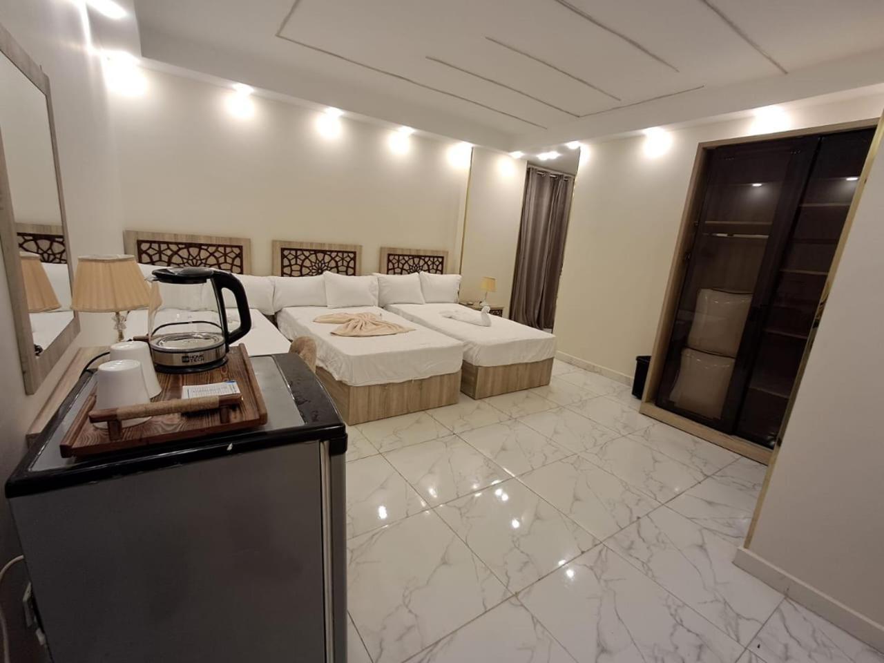 Pyramids East Inn Kafrat al Jabal Ngoại thất bức ảnh