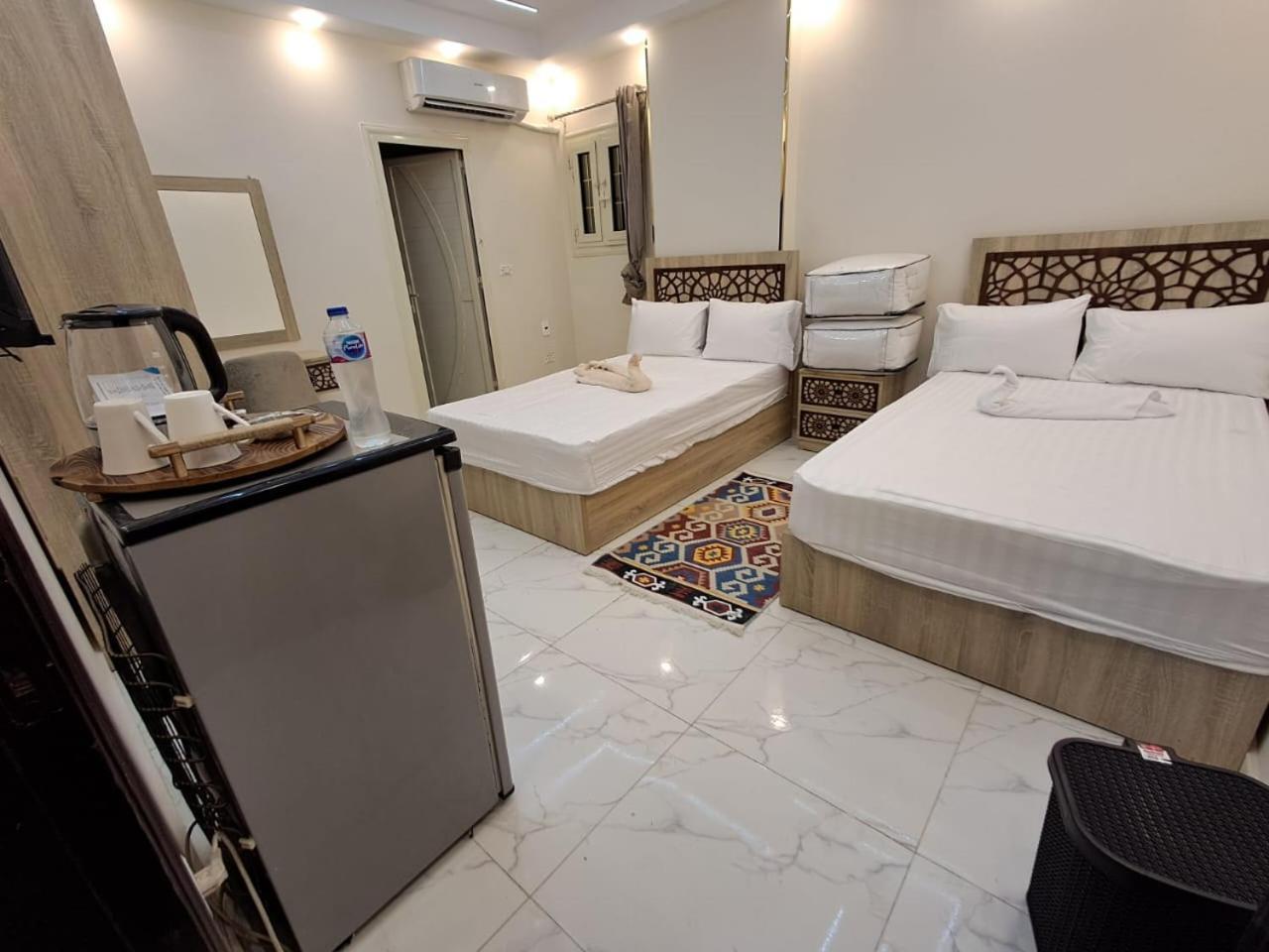 Pyramids East Inn Kafrat al Jabal Ngoại thất bức ảnh