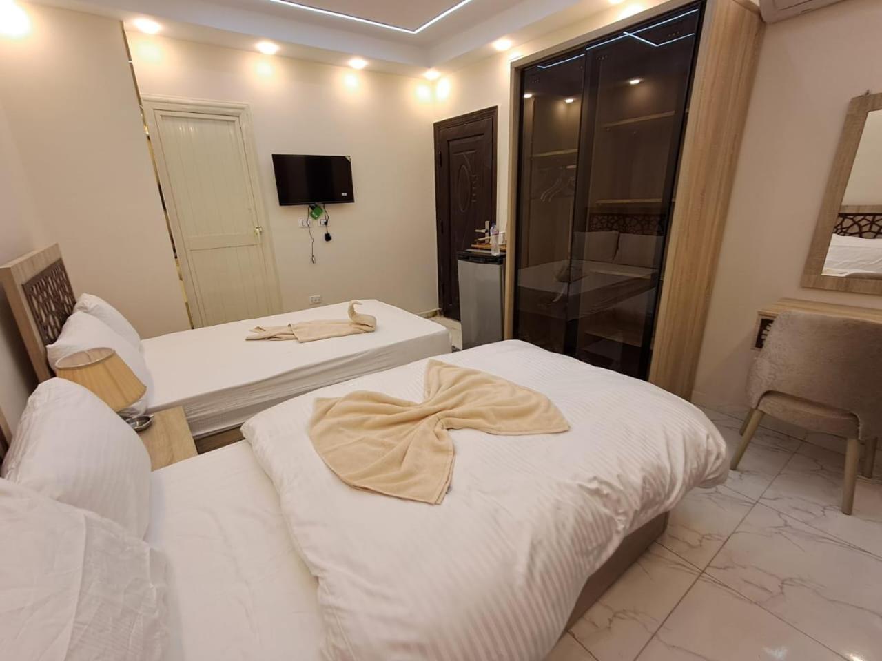 Pyramids East Inn Kafrat al Jabal Ngoại thất bức ảnh